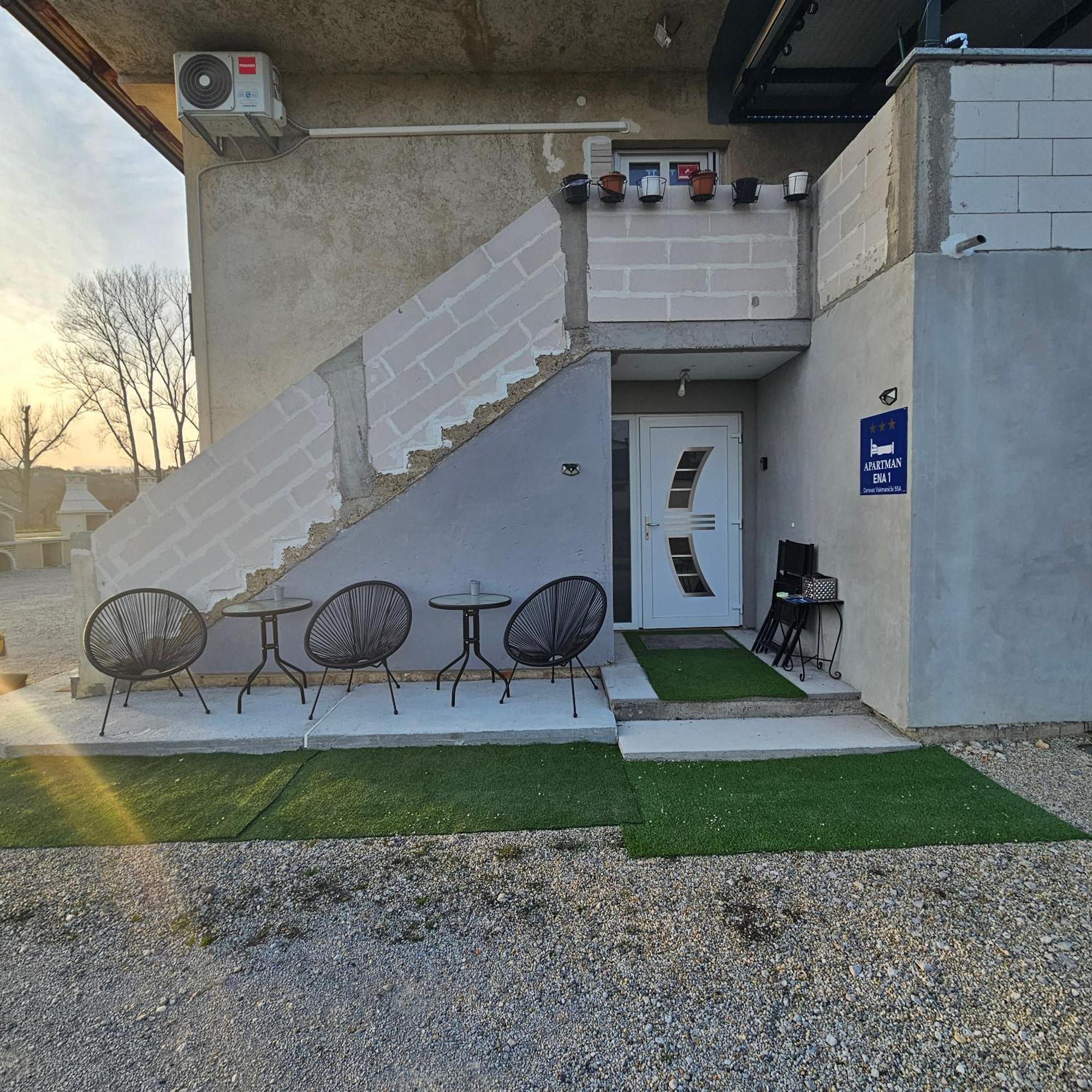 Ena1 & Ena2 -Big Free Parking Apartman Károlyváros Kültér fotó